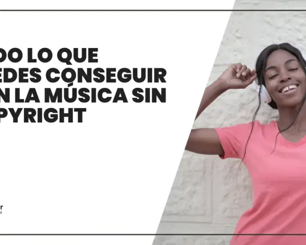 Joven disfrutando de música sin copyright con auriculares. Descubre todo lo que puedes lograr con audio sin copyright.