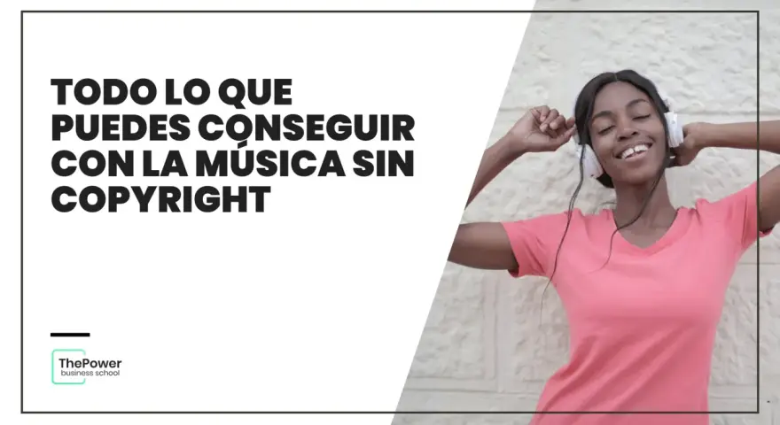 Joven disfrutando de música sin copyright con auriculares. Descubre todo lo que puedes lograr con audio sin copyright.